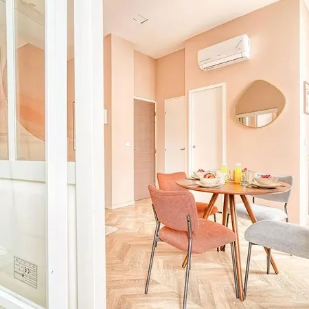 Place Du Marechal Juin - Ii Apartment