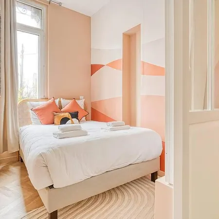 Apartment Place Du Marechal Juin - Ii Paris